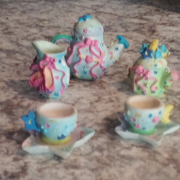 Mini 2 inch ceramic ballerina tea pot set with saucers, cups creamer pitcher - Picture 3 of 9